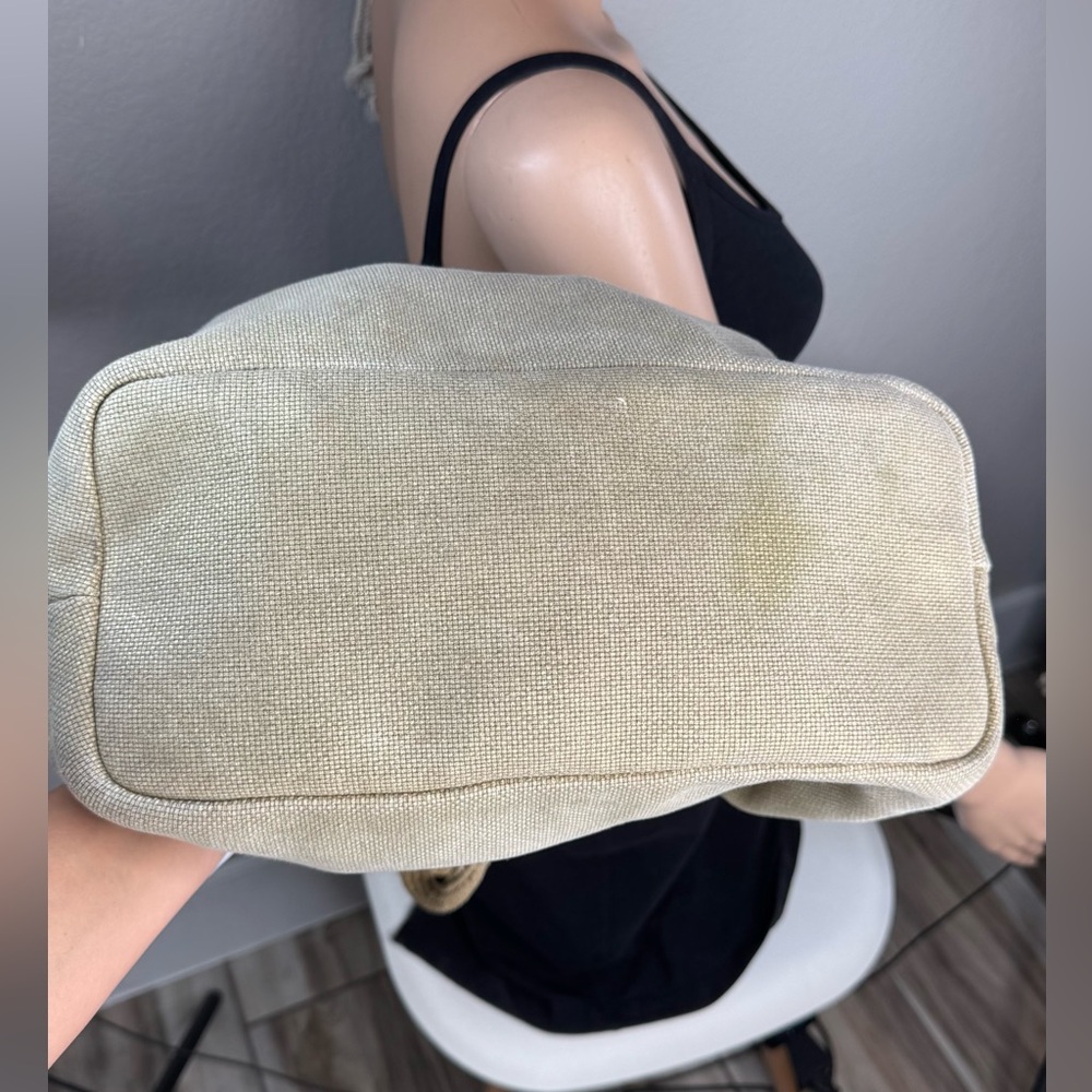 Michael Kors Canvas &‎ Leather Drawstring Bucket Bag Beige/Tan Shoulder Tote - Picture 4 of 9